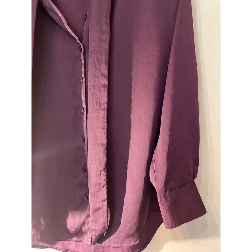Express Satin Top - Picture 3 of 5